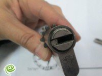 ניסו לפרוץ לדירה  ונעצרו ע״י הבלשים