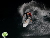 אליפות אשדוד, גלישת לילה במים קרים