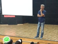 עדי ברקן במקיף ה': ״אף דוגמנית לא אמיתית, הכל פוטושופ״