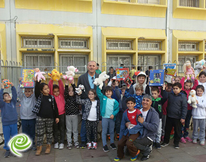 צעצועים מחייכים