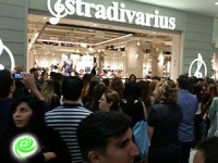 Stradivarius – הפתיחה