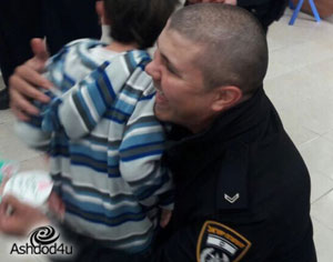 טו' בשבט הגיע, וגם השוטרים ..