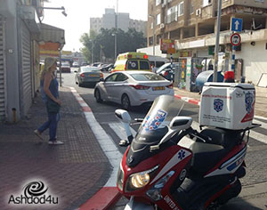 רוכב אופנוע נפגע מרכב ברח׳ רוגוזין באשדוד