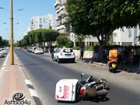 רוכב אופנוע נפצע קל בתאונה עם מונית