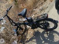 רוכב אופניים חשמליים החליק לתעלה ואיבד את ההכרה