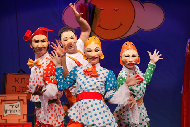 מחסן-השטוזים-אורנה-פורת