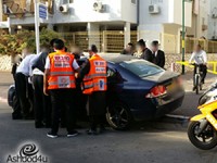 שוב... ילדה נעולה ברכב