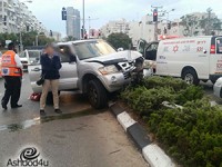 נפגע קל בתאונה בין 2 כלי רכב