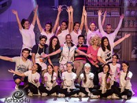  12.000 צופים במחזמר "העתיד כבר כאן"