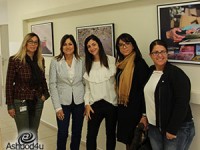 'משקפיים ורודים' בסימן גוונים