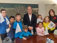 המנצחים בתחרות הסייבר התארחו בלשכת ראש העיר