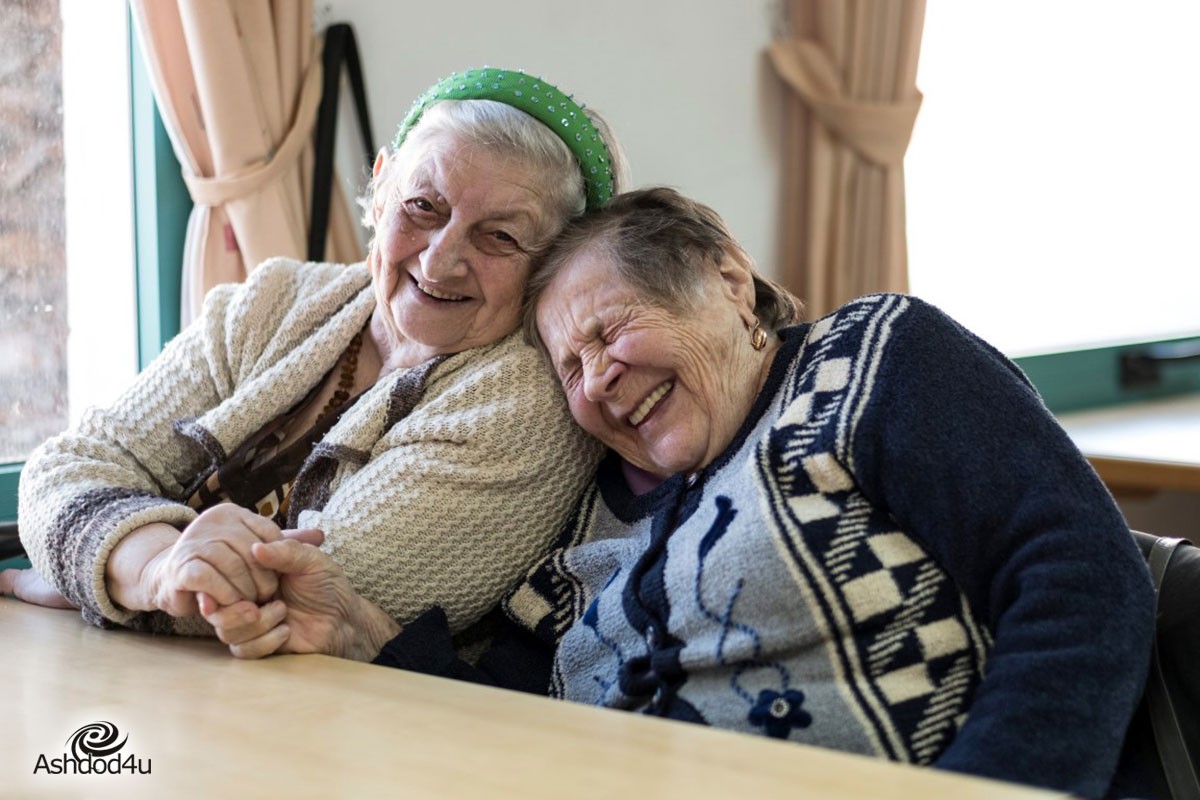 פוטו שבעים פלוס.