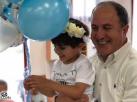 סבא יחיאל מפתיע בגן