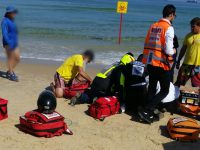 גבר בן 70 נמשה מהמים לאחר אירוע לב