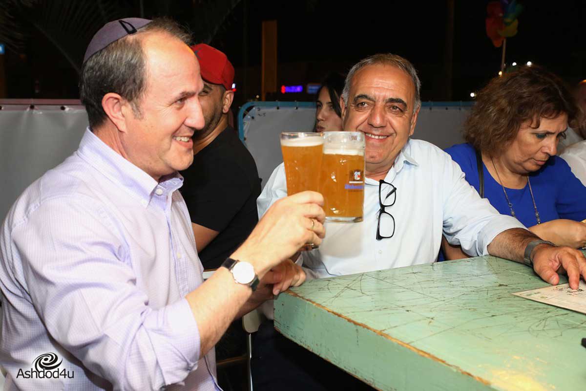 שליש לראש העיר בבקשה... וכן, יש לו נהג תורן