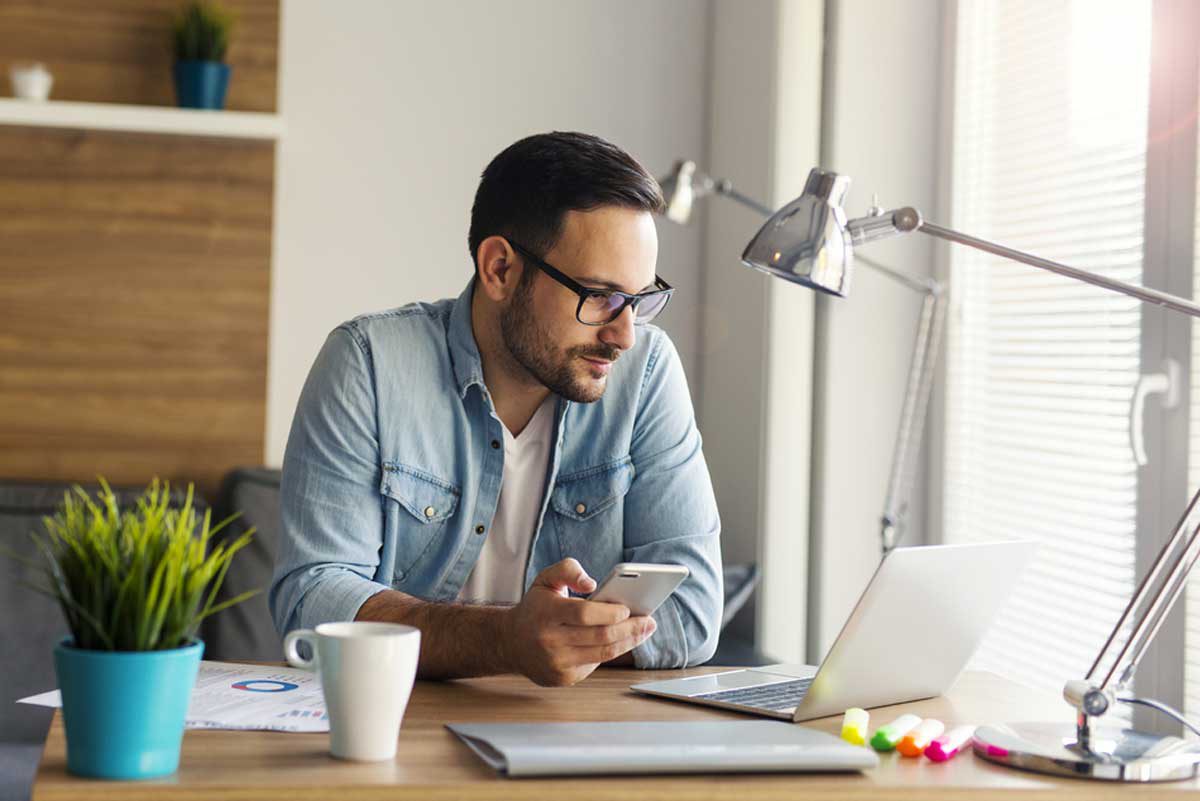 הטוב, הרע והמנמנם – צדדים שונים לעבודה מהבית