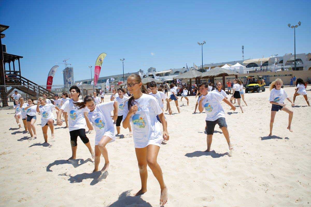 נלחמים בסרטן העור בהפנינג ״החוף הבריא״