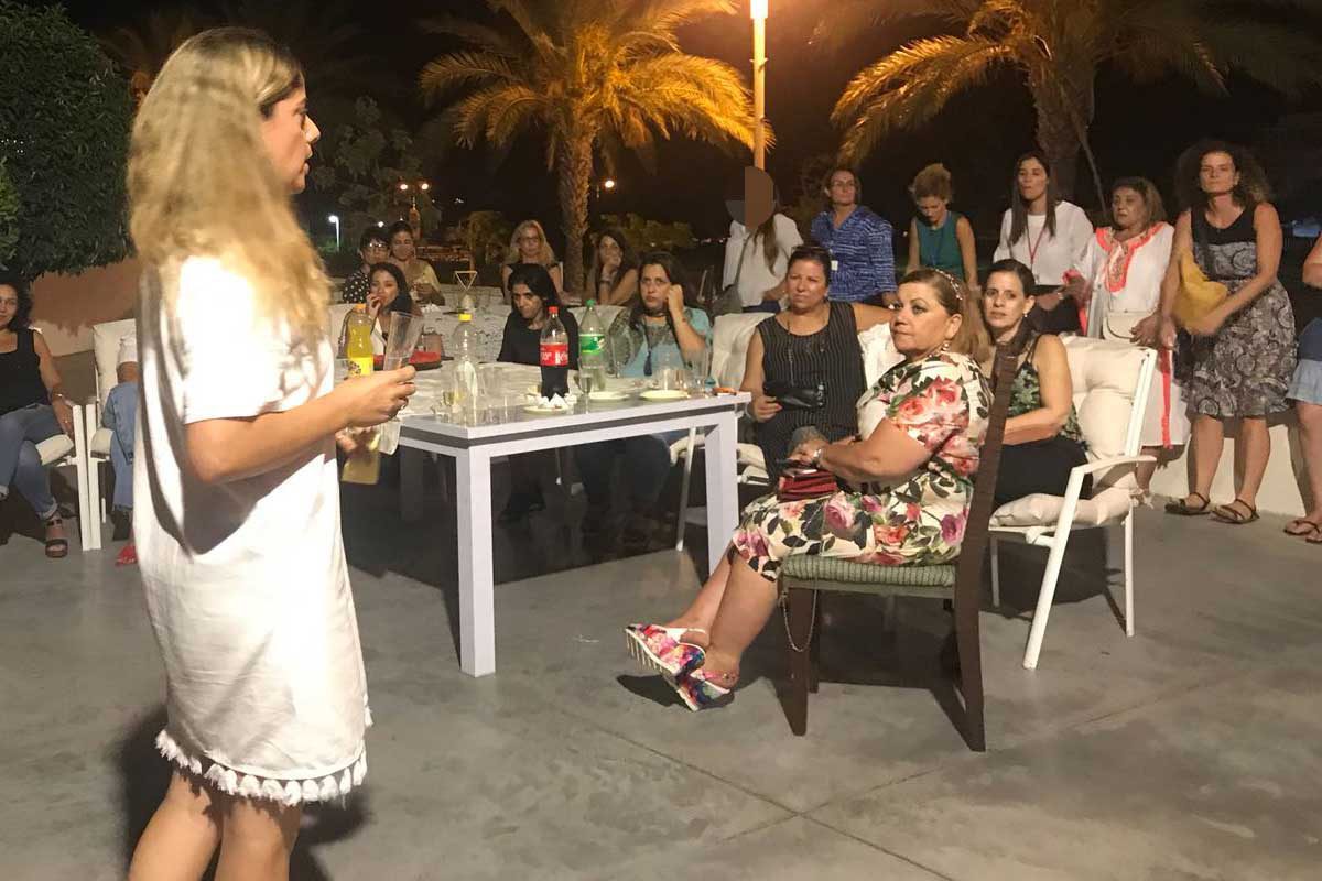 הצצה בלעדית לקוקטייל של הלביאות