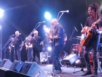 גידי גוב וכוכבי להקת ״כוורת״ כבשו את האמפי