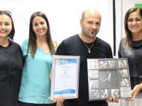 הכל בראש - בני נוער מעצבים שיער