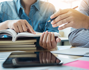 שנת לימודים מוצלחת: איך בוחרים נושא לעבודה אקדמית?