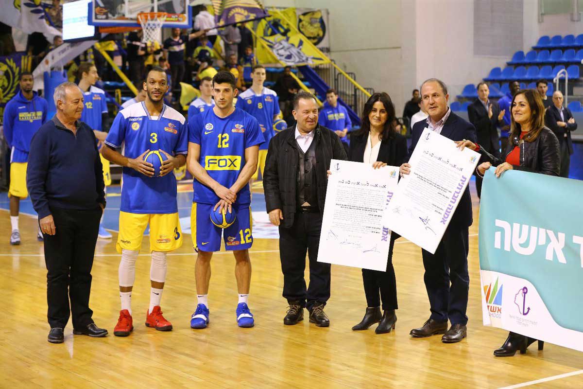 גבר מי שמכבד אישה