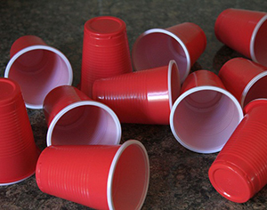 צלחות חד פעמיות - למה זה טוב?