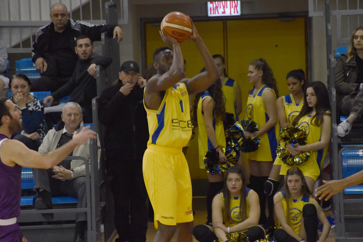 צבע צהוב-כחול: מכבי אשדוד חזרה לנצח והשלימה סוויפ על נס ציונה