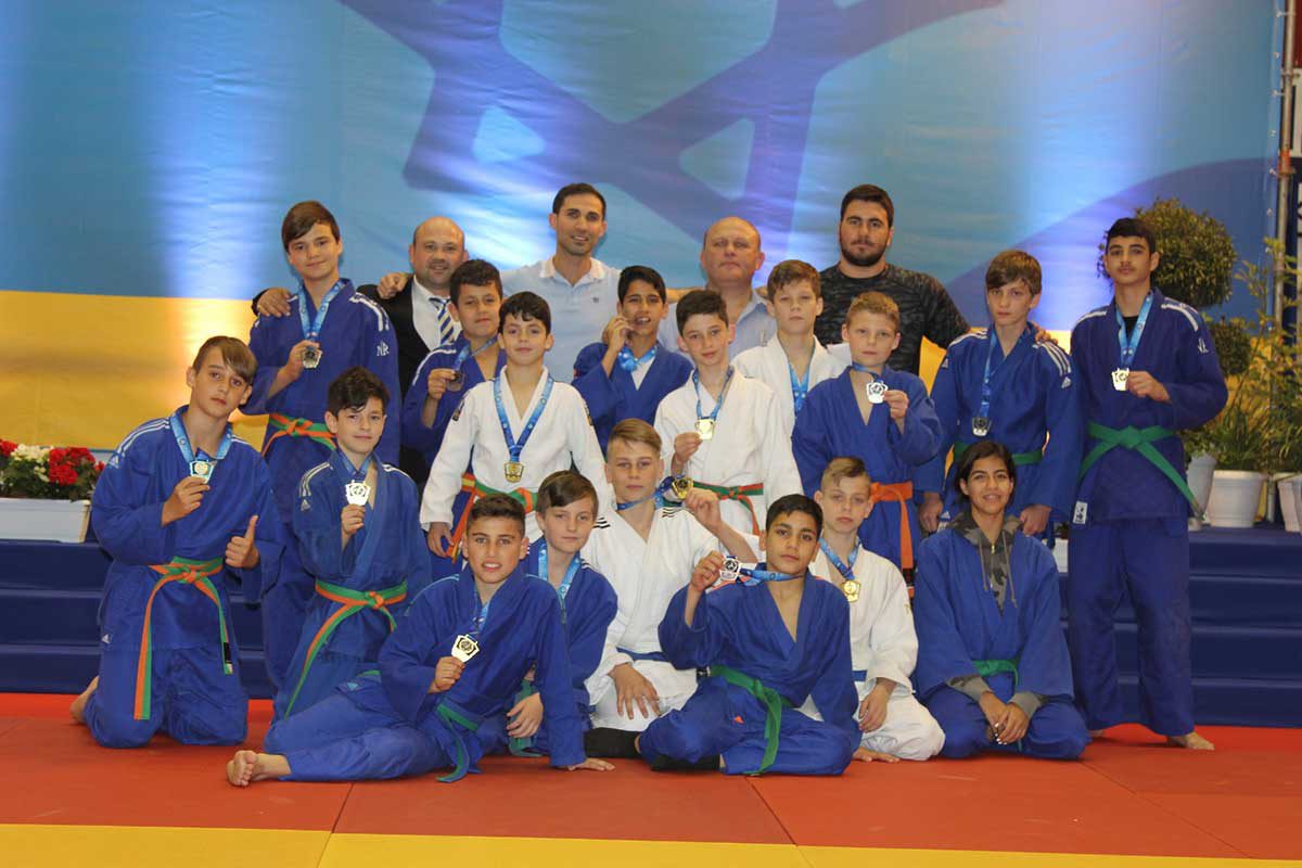נבחרת הג׳ודו של אשדוד במקום הראשון באליפות פסח