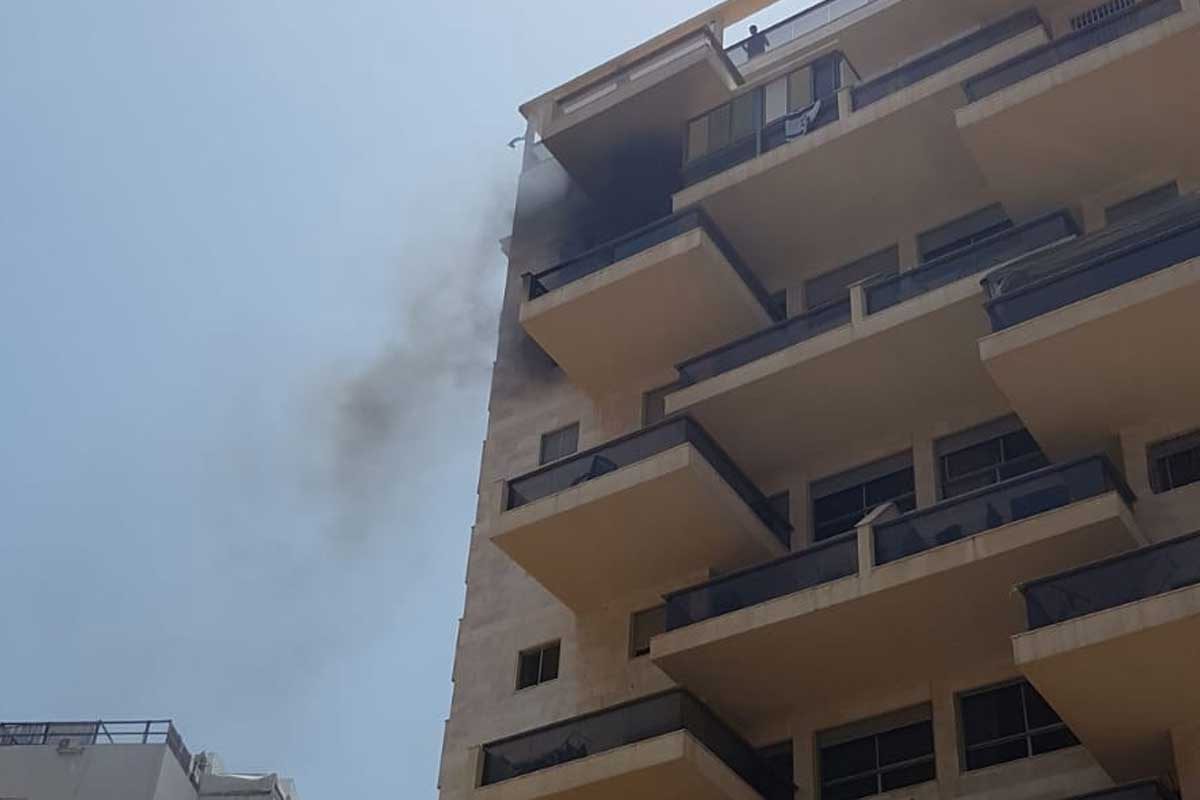 שריפה בבניין מגורים ברחוב נחל לכיש ברובע יא׳