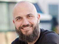 מספר ושר - אסף ביטון מעלה מופע חדש