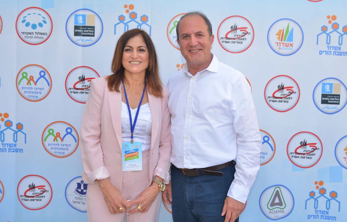 ד״ר לסרי בכנס ההורות: לשכפל את המודל בכל הארץ