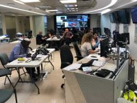 כשהאורות כבים / שמואל דוד