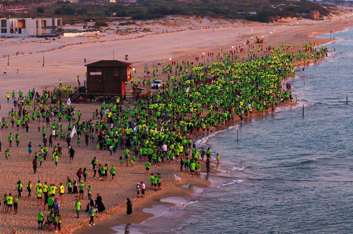 להתרגש. לרוץ... בלילה. שיא רצים במרוץ הלילה