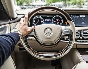 התקדמות הטכנולוגיה ועזרה בשיקול הדעת של הנהג