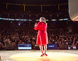 סופר נני מגיעה לאשדוד