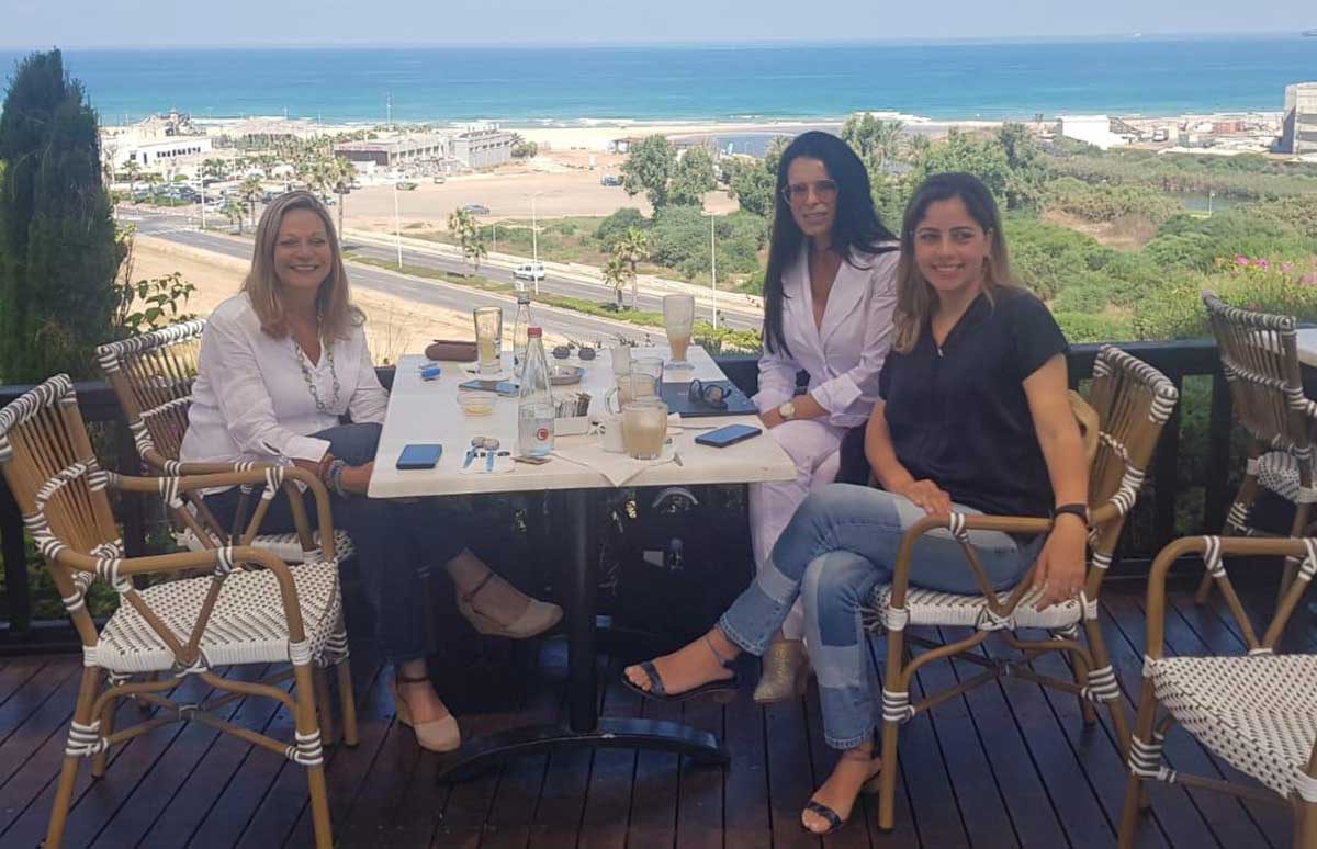 ח״כ מיקי חיימוביץ׳ קפצה לבקר את הלביאות