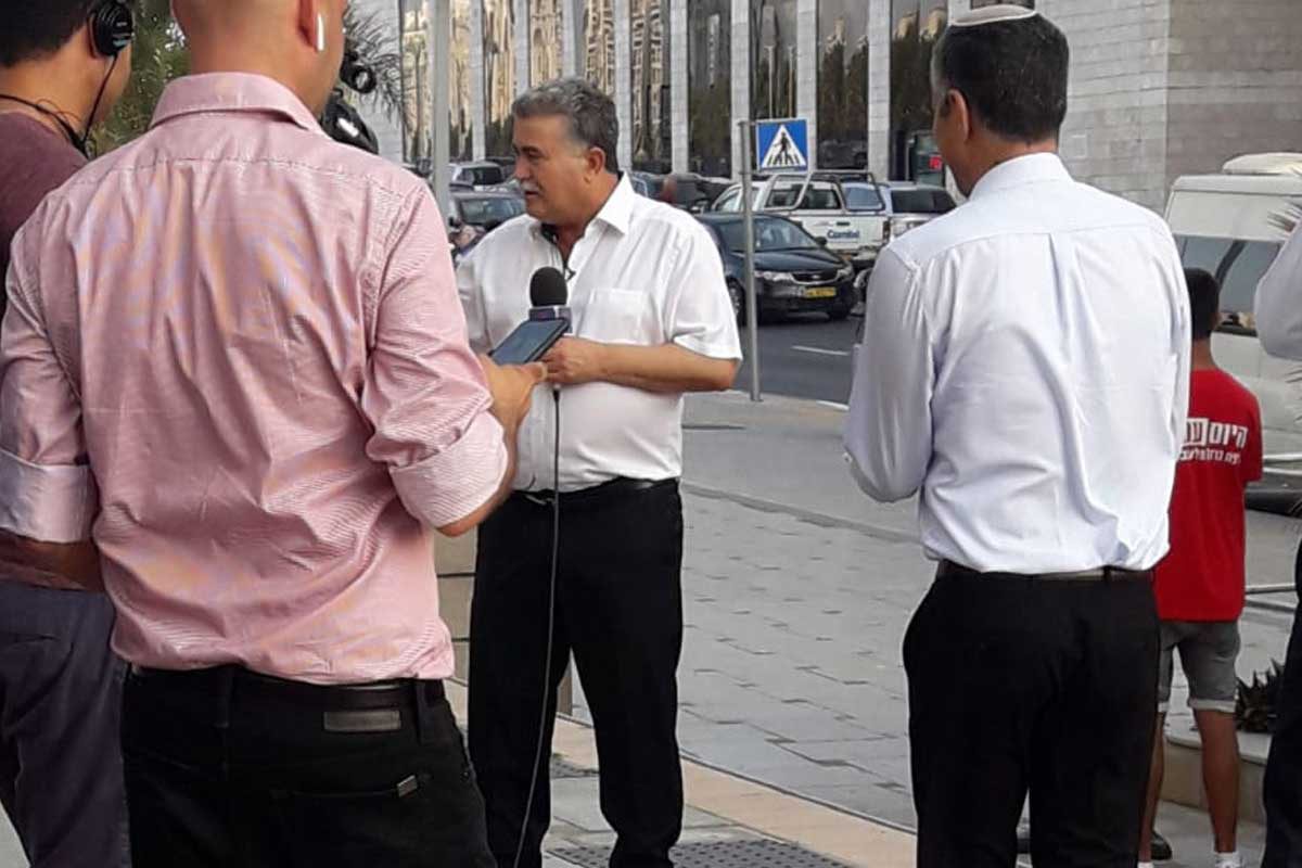 עמיר פרץ פותח קמפיין... באשדוד