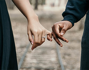 השאלות שתשאל לפני רכישת טבעת אירוסין