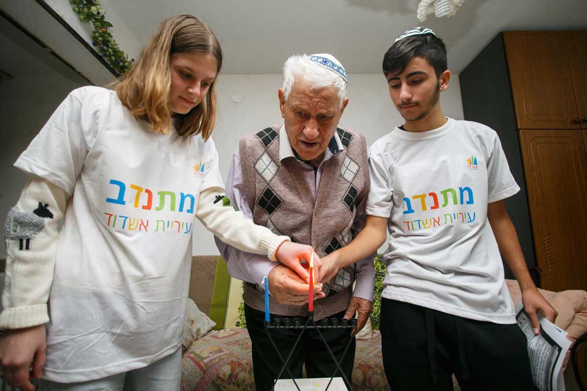 DOOR מאיר דור - יוזמה מרגשת ו״מדליקה״