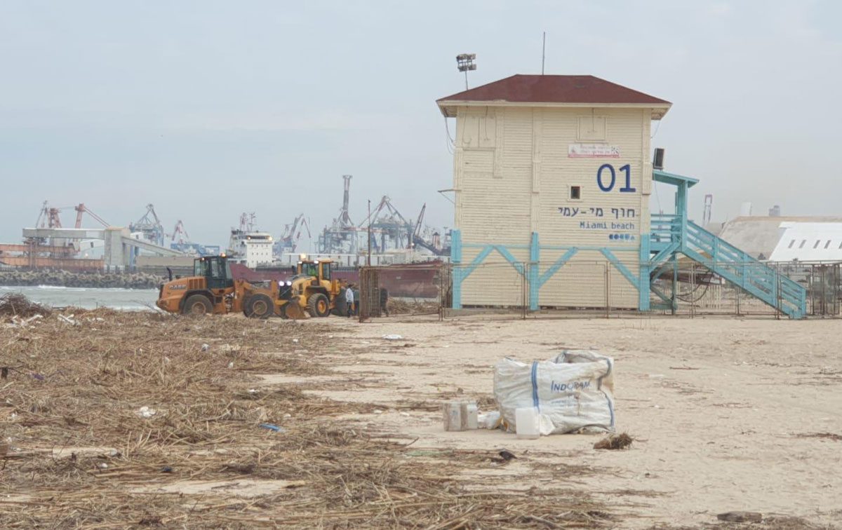 250 טון של פסולת נפלטו לחופי אשדוד