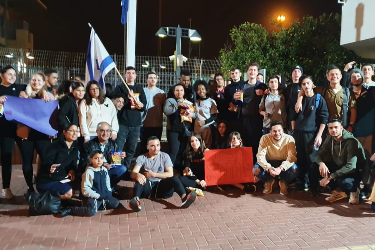 מבצע ג'וחא בתחנת הרכבת עד הלום