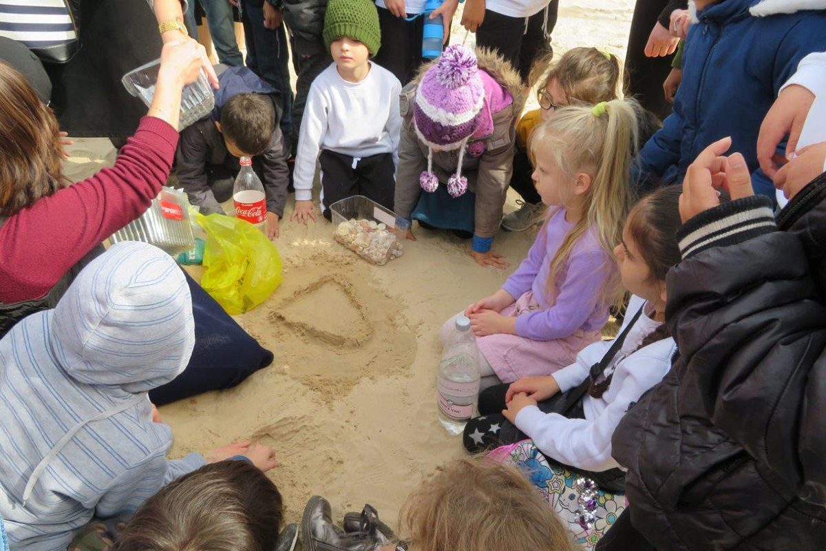 "לראות טוב בכל ואצל כולם"