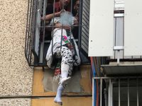 אדם נפל מהחלון ברחוב נאות ספיר