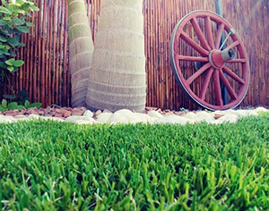 דשא סינטטי מחירים, סוגים ומה שבניהם...