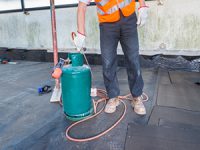 חוזרים לשגרה ודואגים לפתור את בעיות האיטום בבית