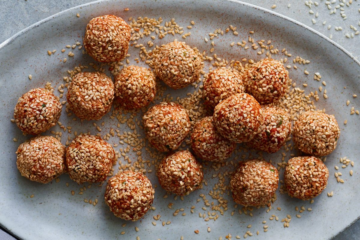 לקראת שבועות, מתכון כדורי גבינה עם עגבניות