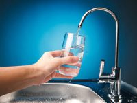 תהליך החלפת מסנן מים דירתי