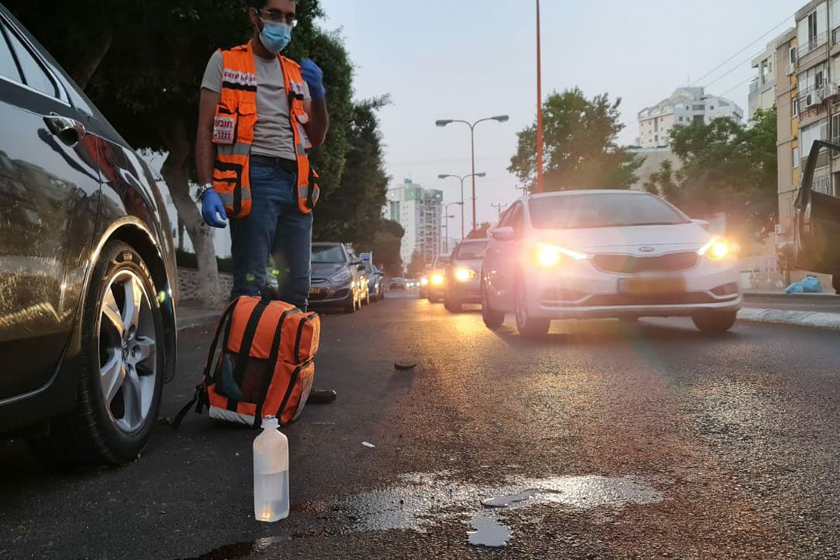 בן 70 נפצע קשה כתוצאה מפגיעת רכב באשדוד