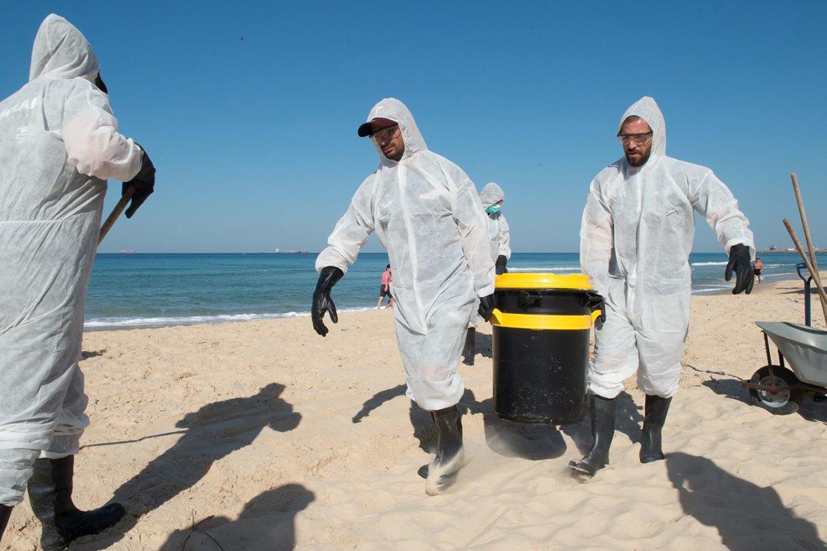 "חוף בראשית" - תרגיל לאומי לטיפול בזיהום ים וחוף